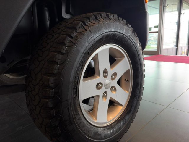 JEEP Wrangler usata, con Autoradio