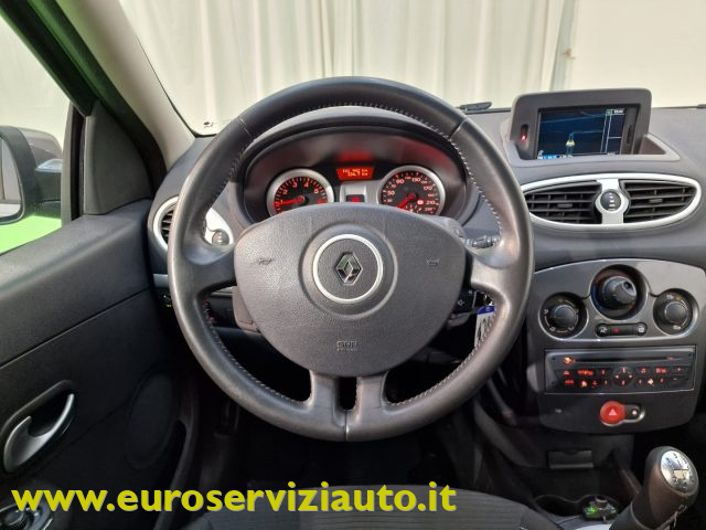 RENAULT Clio usata 15