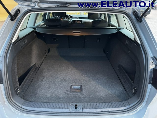 VOLKSWAGEN Passat Variant usata, con Sistema di navigazione
