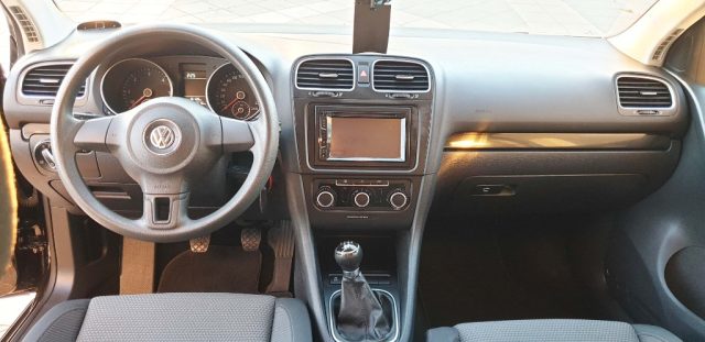 VOLKSWAGEN Golf usata, con Autoradio
