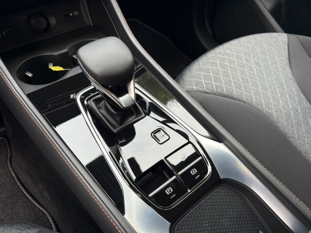 MG HS usata, con Controllo automatico clima