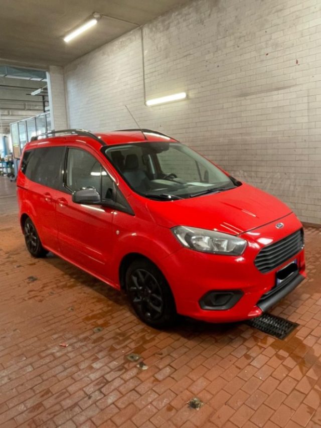 FORD Tourneo Courier usata, con ABS
