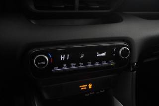 TOYOTA Yaris usata 8