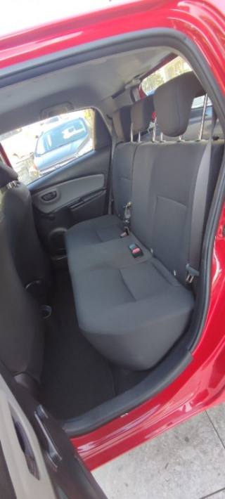 TOYOTA Yaris usata, con Specchietti laterali elettrici
