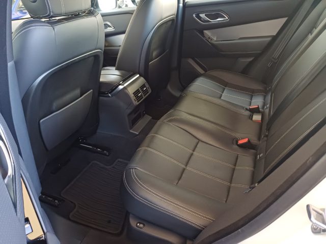 LAND ROVER Range Rover Velar usata, con Leve al volante