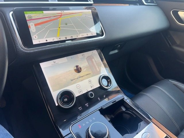LAND ROVER Range Rover Velar usata, con Park Distance Control