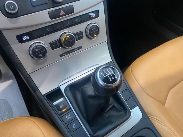 VOLKSWAGEN Passat usata, con Fendinebbia