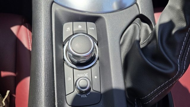 MAZDA MX-5 usata, con Volante multifunzione