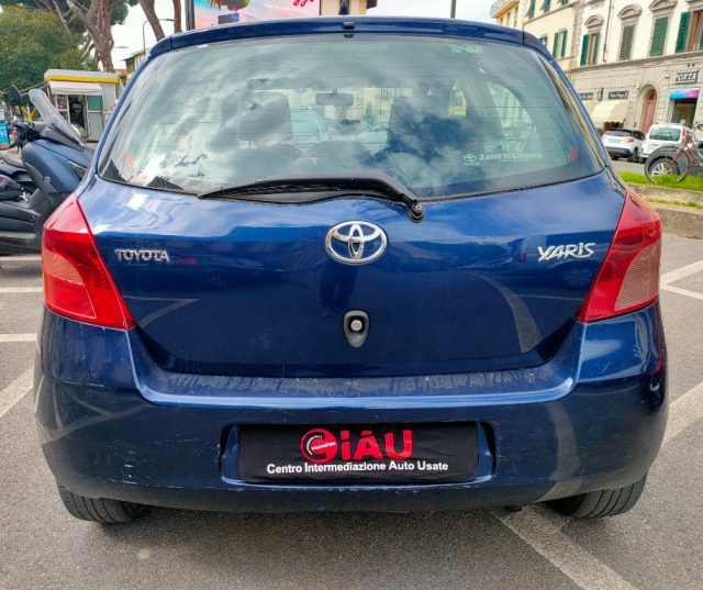 TOYOTA Yaris usata, con Autoradio