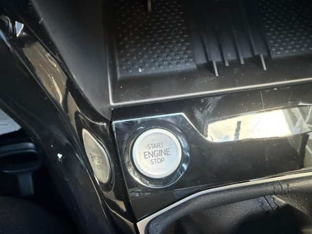 VOLKSWAGEN T-Cross usata, con Fari LED
