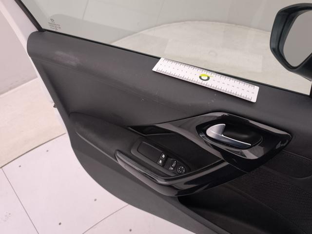 PEUGEOT 208 usata 69