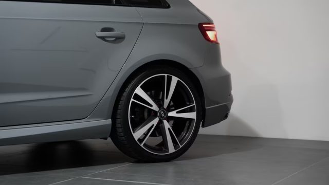 AUDI RS3 usata, con Cerchi in lega
