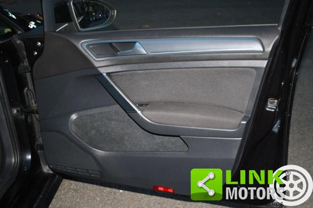 VOLKSWAGEN Golf usata, con Isofix