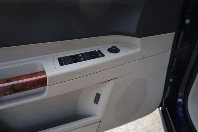 CHRYSLER 300C usata, con Limitatore di velocità