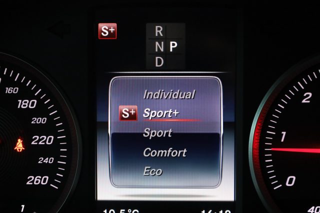 MERCEDES-BENZ GLC 220 usata 47