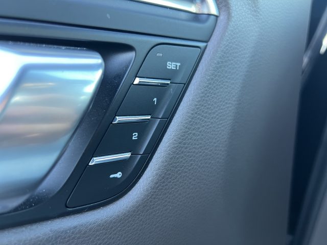 PORSCHE Macan usata 17