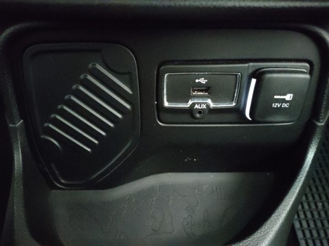 JEEP Renegade usata, con Touch screen