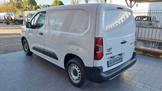 TOYOTA Proace City usata, con Airbag