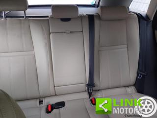 LAND ROVER Range Rover Velar usata, con USB