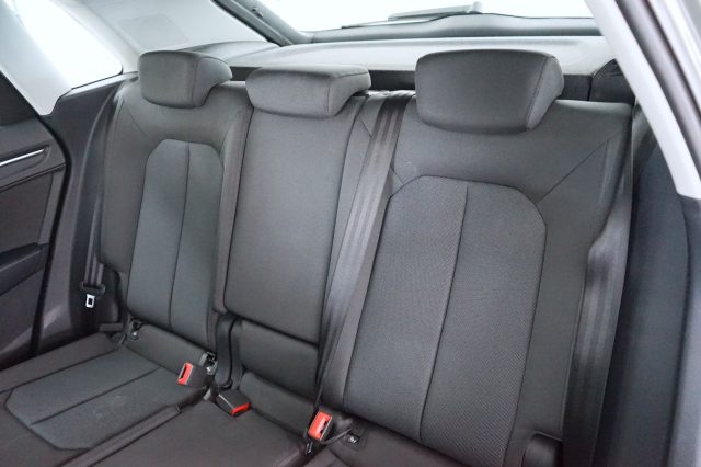 AUDI Q3 usata, con Airbag testa