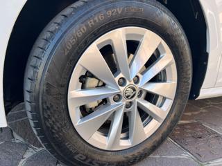 SKODA Kamiq usata, con Park Distance Control