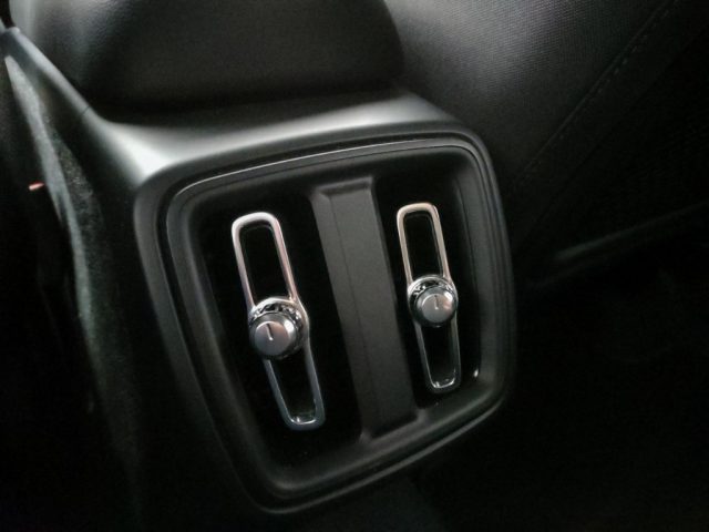 VOLVO XC40 usata, con Sedile posteriore sdoppiato