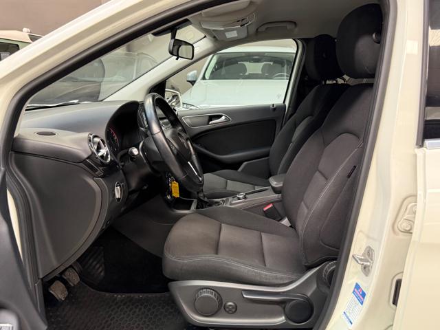 MERCEDES-BENZ B 180 usata, con Autoradio