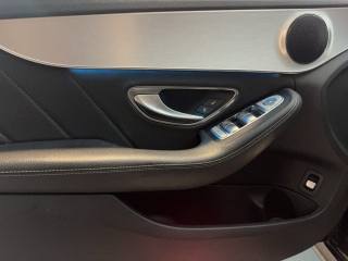 MERCEDES-BENZ C 220 usata, con Fendinebbia