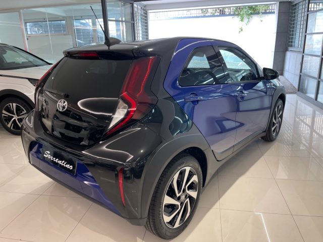 TOYOTA Aygo X usata, con Autoradio