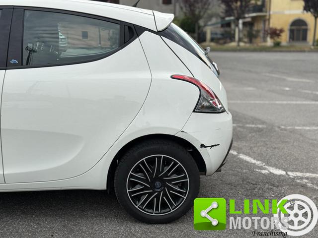 LANCIA Ypsilon usata, con Fendinebbia