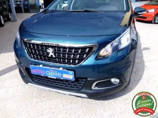 PEUGEOT 2008 usata, con Luci diurne