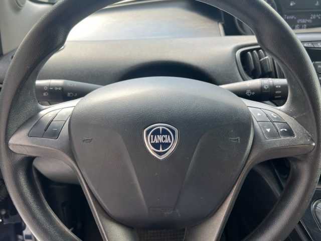 LANCIA Ypsilon usata, con Lettore CD