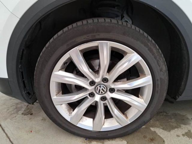VOLKSWAGEN T-Roc usata, con Sedile posteriore sdoppiato