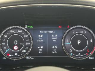 JAGUAR E-Pace usata 11