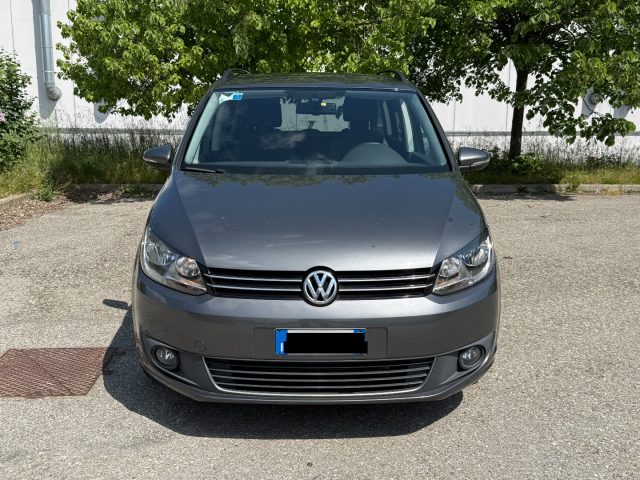 VOLKSWAGEN Touran usata, con Airbag