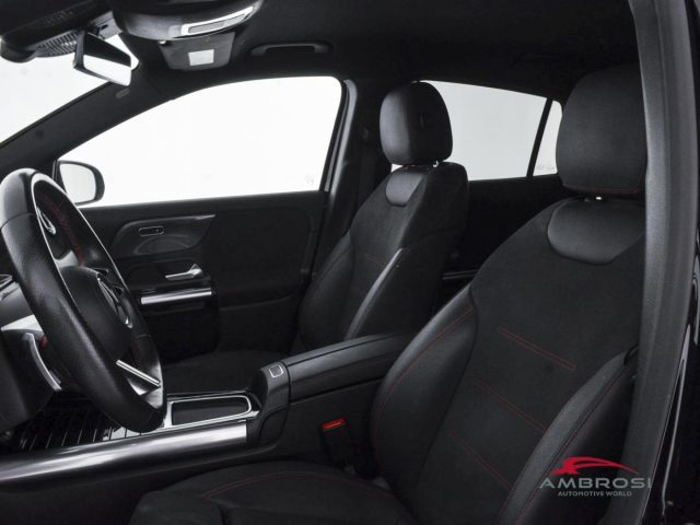 MERCEDES-BENZ GLA 200 usata 8