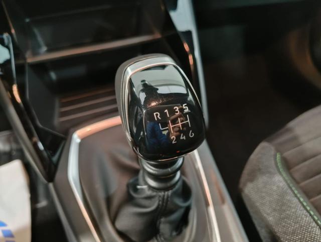 PEUGEOT 2008 usata, con Controllo trazione