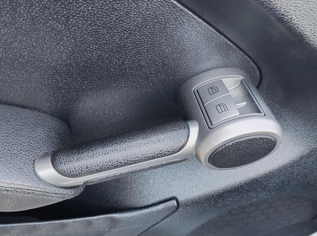 MERCEDES-BENZ SLK 200 usata, con Volante multifunzione