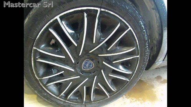 LANCIA Ypsilon usata, con Sedile posteriore sdoppiato