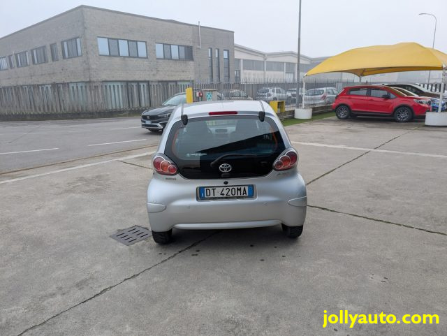 TOYOTA Aygo usata, con Autoradio
