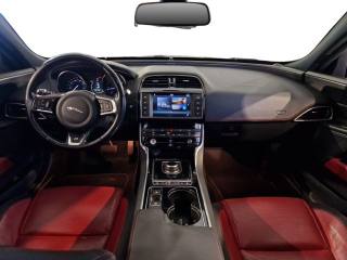 JAGUAR XE usata, con Cerchi in lega