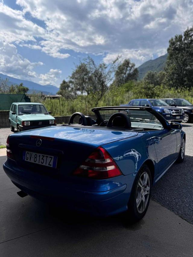 MERCEDES-BENZ SLK 200 usata, con Chiusura centralizzata