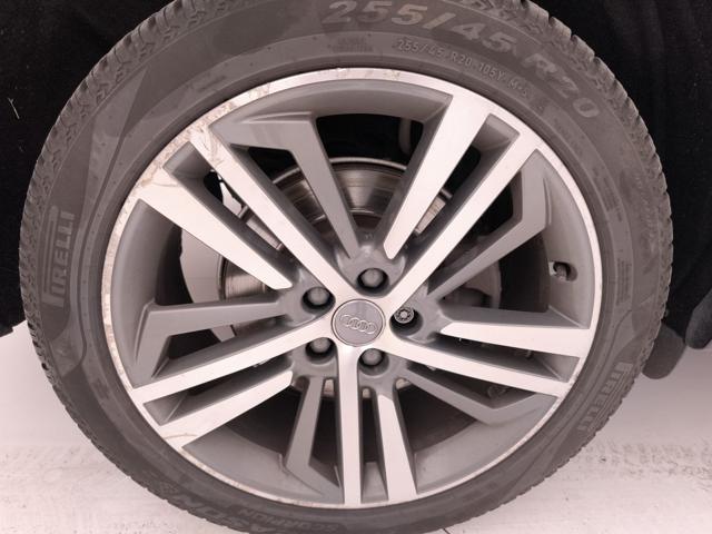 AUDI Q5 usata, con Volante in pelle
