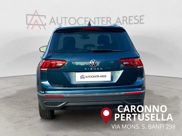 VOLKSWAGEN Tiguan usata, con Autoradio