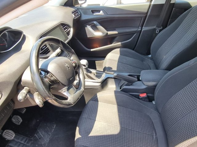 PEUGEOT 308 usata, con Fendinebbia