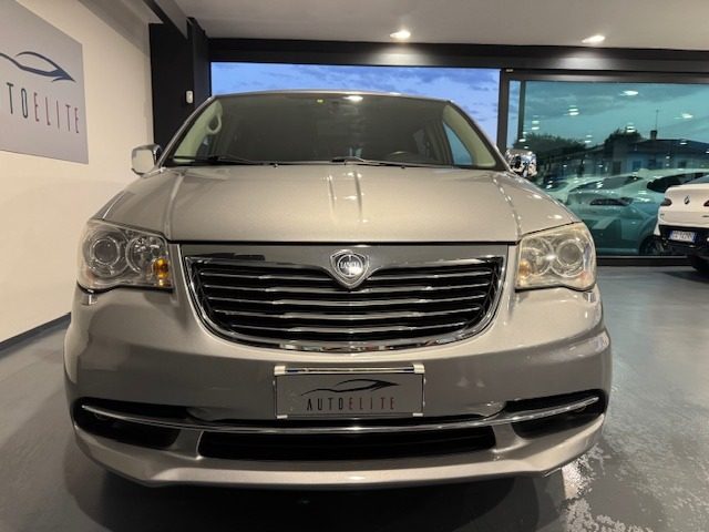 LANCIA Voyager usata, con Airbag