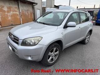 TOYOTA RAV 4 usata, con Airbag laterali