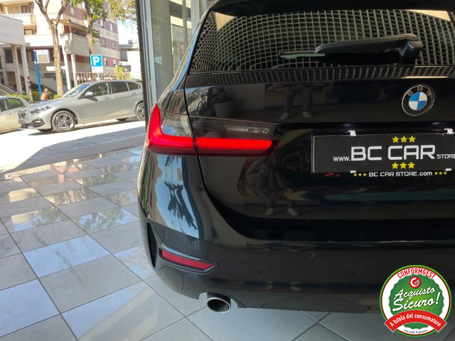 BMW 318 usata, con Fari LED