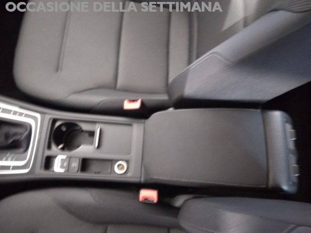VOLKSWAGEN Golf Variant usata, con Cruise Control