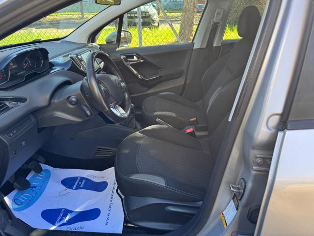 PEUGEOT 208 usata, con Alzacristalli elettrici